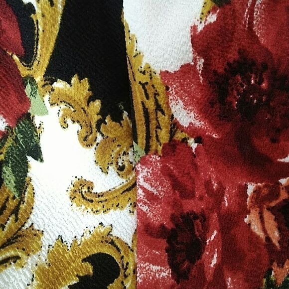 Molly & Erica floral ankle pant with band hem - Picture 7 of 8